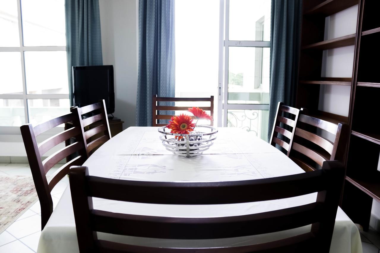 Tchero Appartement 1 Douala Ngoại thất bức ảnh