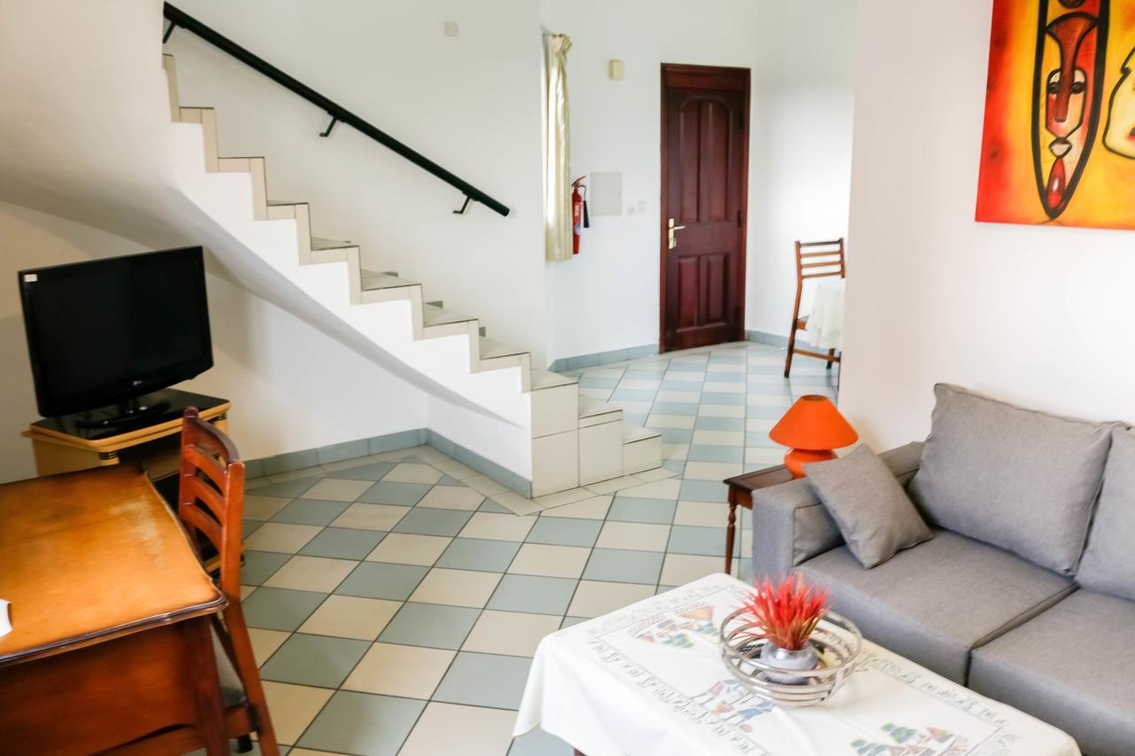 Tchero Appartement 1 Douala Ngoại thất bức ảnh