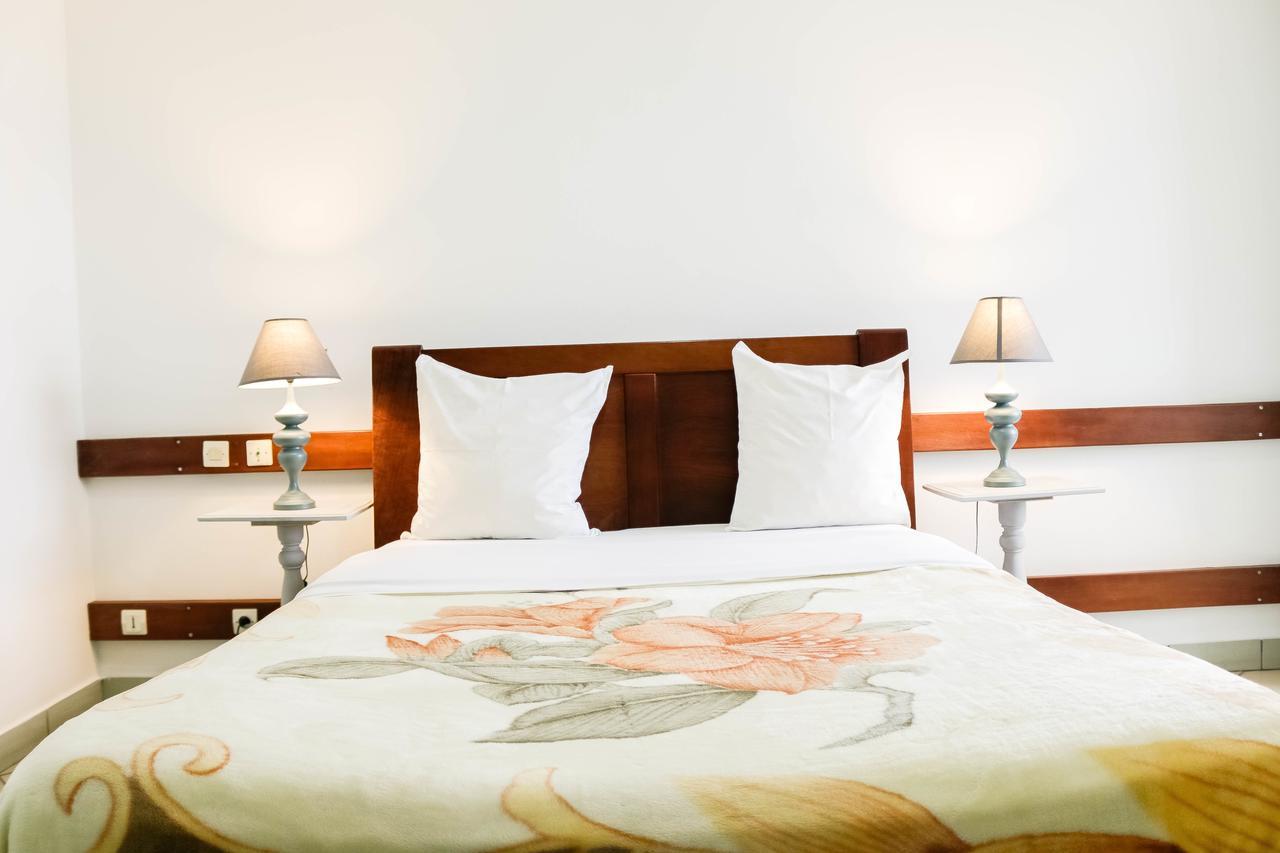 Tchero Appartement 1 Douala Ngoại thất bức ảnh