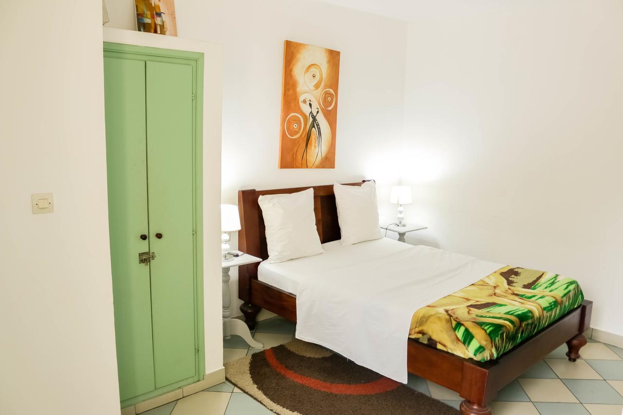 Tchero Appartement 1 Douala Ngoại thất bức ảnh